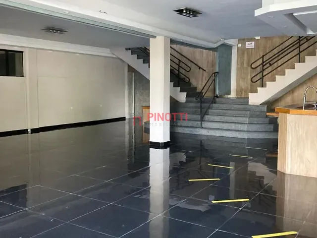 Galpão / Barracão à venda ou para alugar, no bairro Parque Botujuru em São Bernardo do Campo