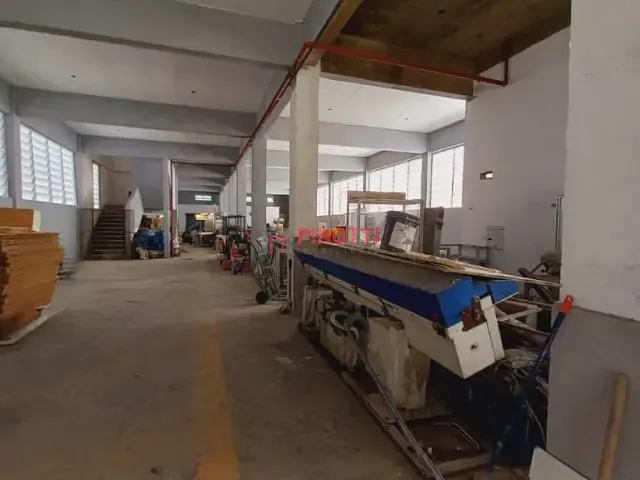 Galpão / Barracão para alugar, no bairro Vila Santa Luzia em São Bernardo do Campo