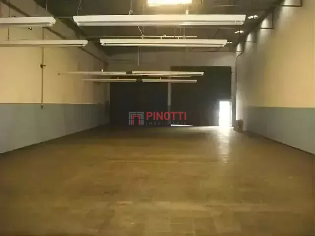 Galpão / Barracão para alugar, no bairro Jardim Bom Pastor em Santo André
