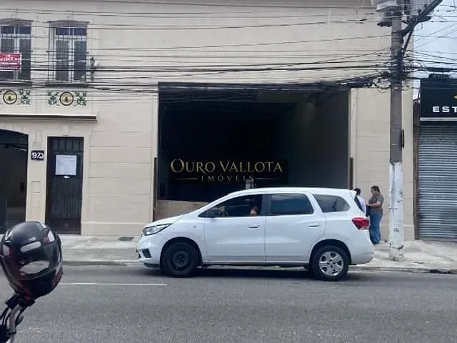 Galpão / Barracão com 350m², para alugar, no bairro Brás em São Paulo