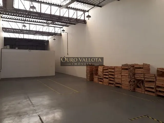 Galpão / Barracão com 1000m², para alugar, no bairro Cambuci em São Paulo