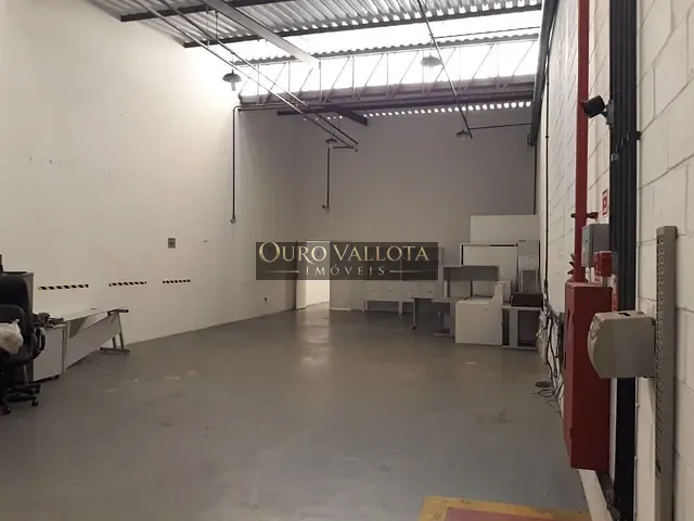 Galpão / Barracão com 1000m², para alugar, no bairro Cambuci em São Paulo