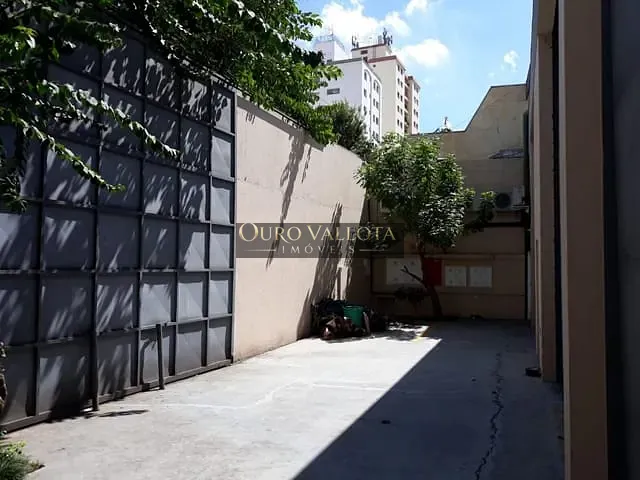 Galpão / Barracão com 1000m², para alugar, no bairro Cambuci em São Paulo