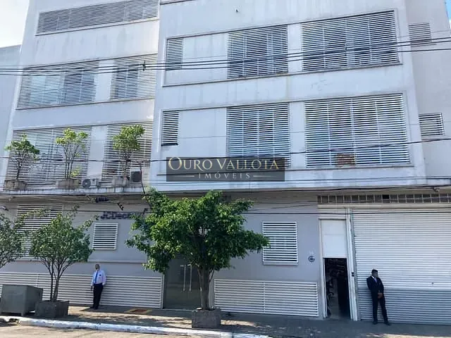 Galpão / Barracão com 2550m², à venda, no bairro Luz em São Paulo