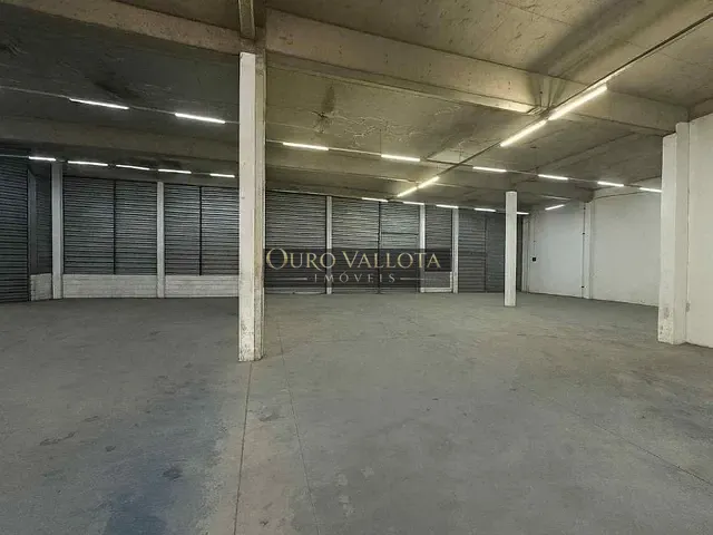 Galpão / Barracão com 1400m², para alugar, no bairro Lapa em São Paulo