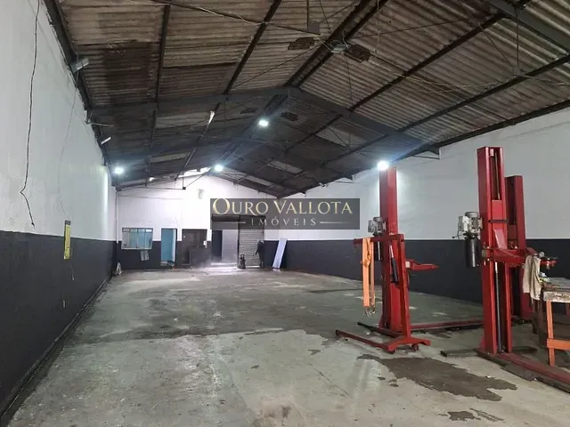 Galpão / Barracão com 300m², para alugar, no bairro Vila Prudente (Zona Leste) em São Paulo