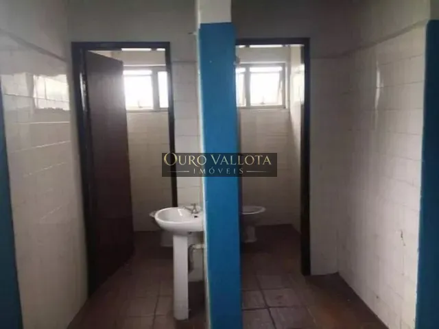Galpão / Barracão com 800m², à venda, no bairro Vila Nova York em São Paulo
