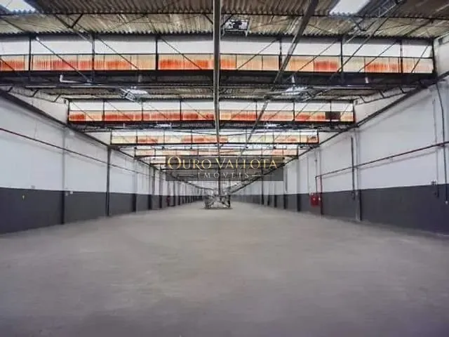 Galpão / Barracão com 3276m², para alugar, no bairro Brás em São Paulo