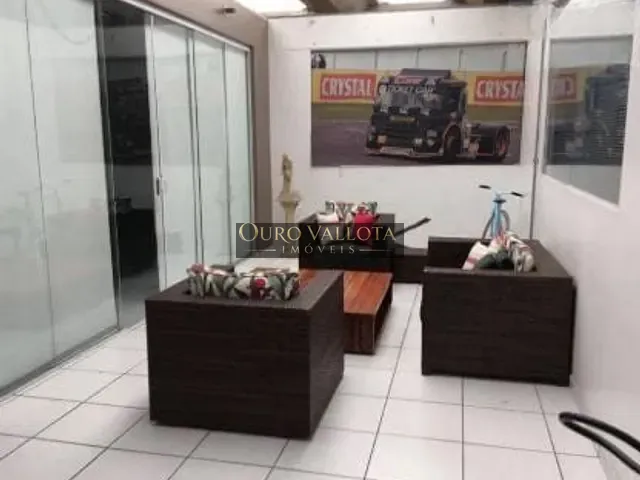 Galpão / Barracão com 2400m², à venda, no bairro Vila Nova York em São Paulo