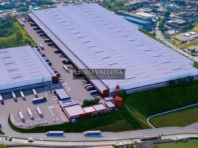 Galpão / Barracão com 2742m², para alugar, no bairro Batistini em São Bernardo do Campo