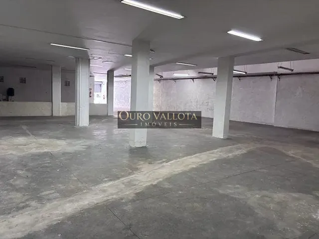 Galpão / Barracão com 600m², para alugar, no bairro Santana em São Paulo