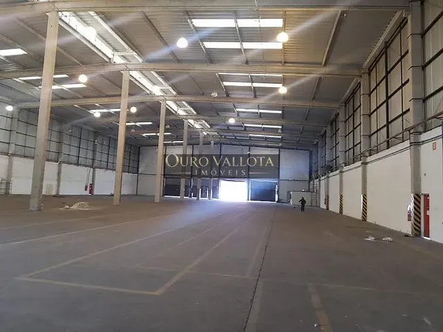Galpão / Barracão com 8615m², para alugar, no bairro Bonsucesso em Guarulhos