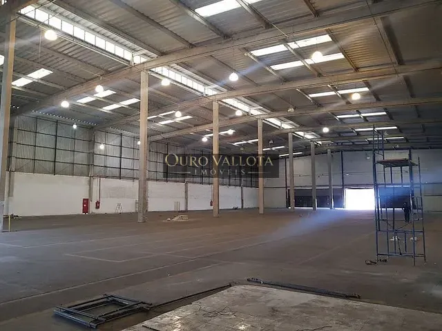 Galpão / Barracão com 8615m², para alugar, no bairro Bonsucesso em Guarulhos