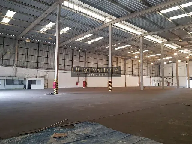 Galpão / Barracão com 8615m², para alugar, no bairro Bonsucesso em Guarulhos