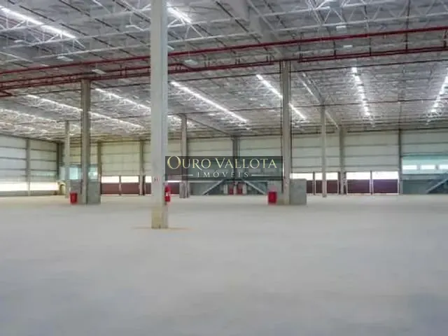 Galpão / Barracão com 1307m², para alugar, no bairro Centro em Vargem Grande Paulista