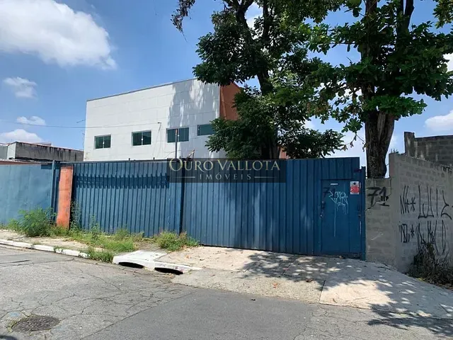 Galpão / Barracão com 330m², para alugar, no bairro Vila Alpina em São Paulo