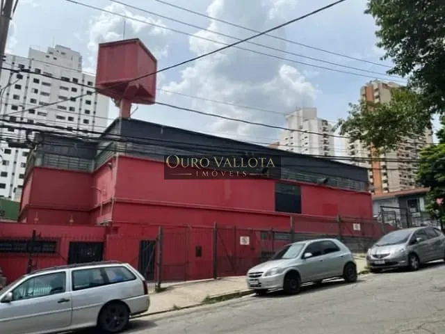 Galpão / Barracão com 660m², para alugar, no bairro Vila Leopoldina em São Paulo