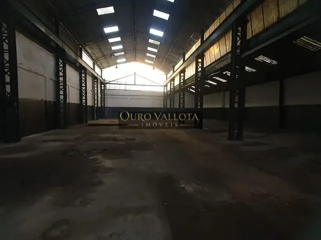 Galpão / Barracão com 1668m², para alugar, no bairro Brás em São Paulo