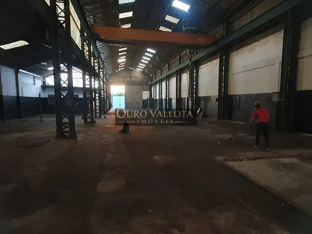 Galpão / Barracão com 1668m², para alugar, no bairro Brás em São Paulo