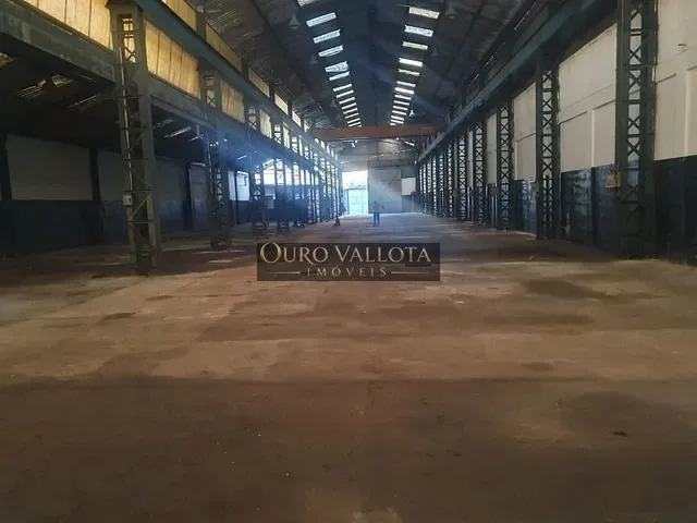 Galpão / Barracão com 1668m², para alugar, no bairro Brás em São Paulo