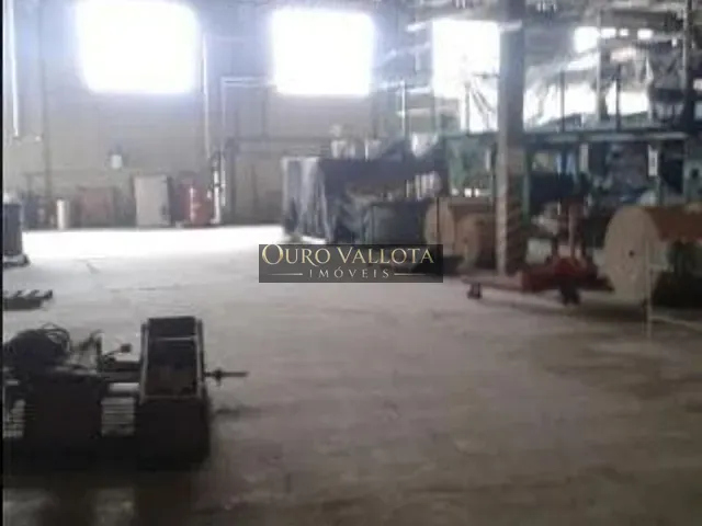 Galpão / Barracão com 1360m², para alugar, no bairro Jardim Albertina em Guarulhos