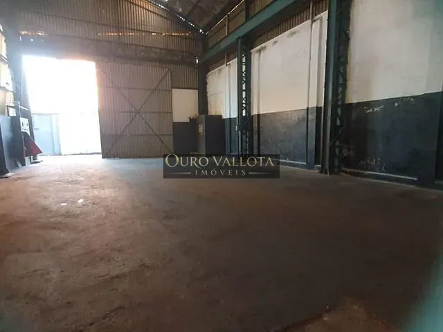 Galpão / Barracão com 1668m², à venda, no bairro Brás em São Paulo