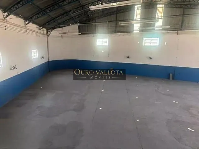 Galpão / Barracão com 561m², para alugar, no bairro Jardim Nove de Julho em São Paulo