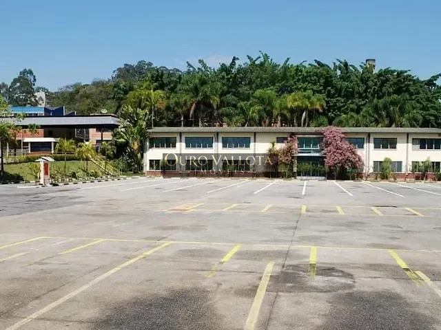 Galpão / Barracão com 17771m², à venda, no bairro Jardim Itaquiti em Barueri