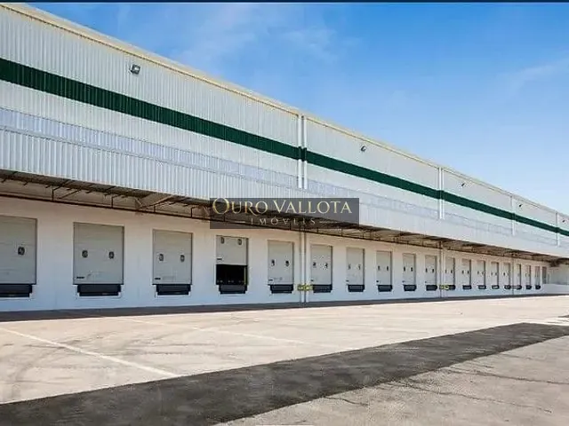 Galpão / Barracão com 5441m², para alugar, no bairro Água Chata em Guarulhos