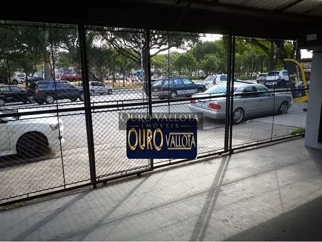 Galpão / Barracão com 750m², para alugar, no bairro Vila Regente Feijó em São Paulo