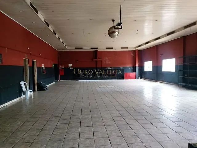Galpão / Barracão com 766m², para alugar, no bairro Vila Maria em São Paulo