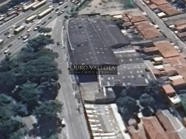 Galpão / Barracão com 6500m², à venda, no bairro Bom Retiro em São Paulo