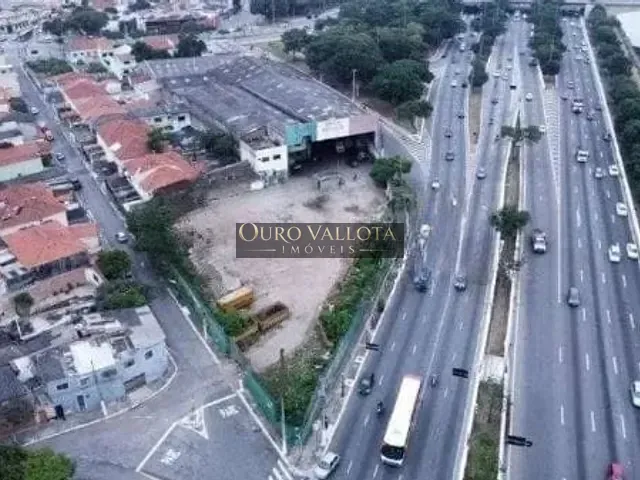 Galpão / Barracão com 6500m², à venda, no bairro Bom Retiro em São Paulo