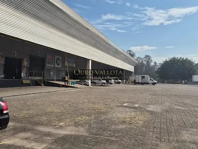 Galpão / Barracão com 3000m², para alugar, no bairro Conjunto Residencial Butantã em São Paulo