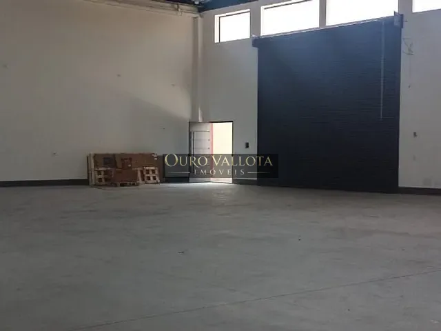 Galpão / Barracão com 310m², para alugar, no bairro Parque Independência em São Paulo