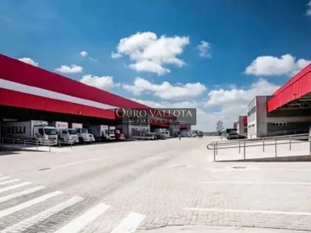 Galpão / Barracão com 1756m², para alugar, no bairro Vila Pires em Guarulhos