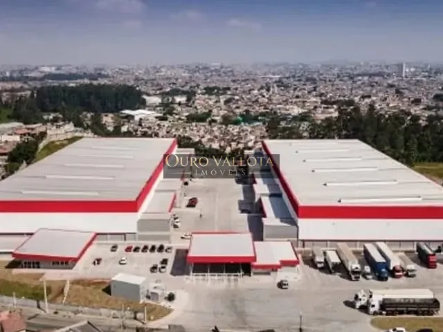 Galpão / Barracão com 1756m², para alugar, no bairro Vila Pires em Guarulhos