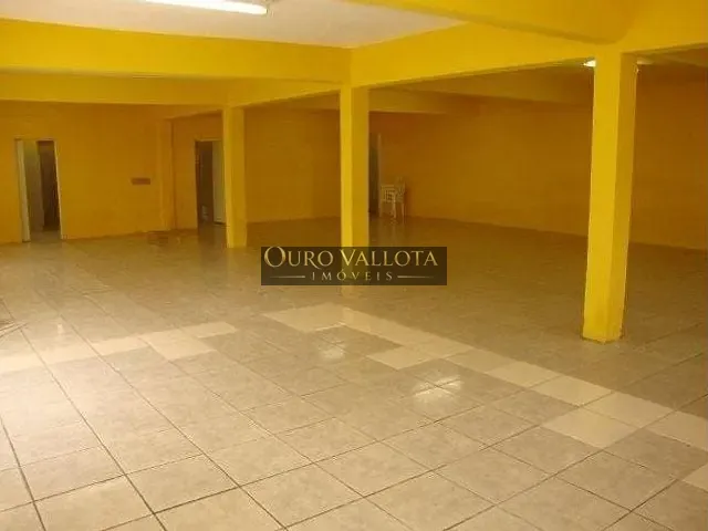 Galpão / Barracão com 1960m², à venda, no bairro Vila Itapoan em Guarulhos
