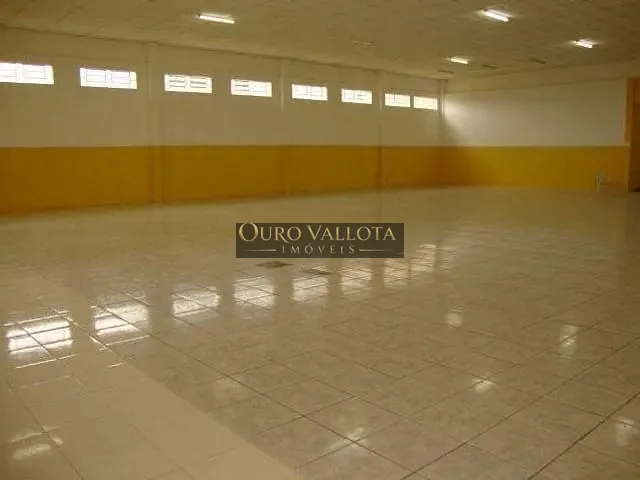 Galpão / Barracão com 1960m², à venda, no bairro Vila Itapoan em Guarulhos