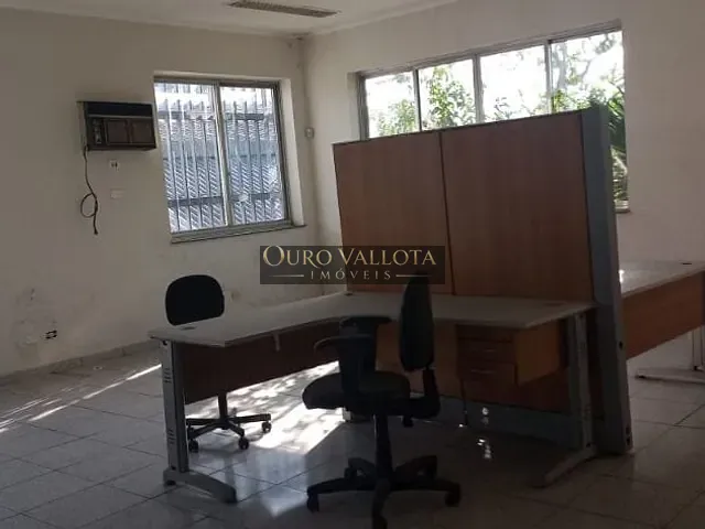 Galpão / Barracão com 4000m², para alugar, no bairro Vila Carioca em São Paulo