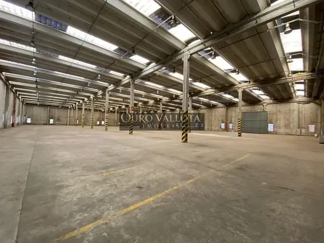 Galpão / Barracão com 28621m², para alugar, no bairro Água Chata em Guarulhos