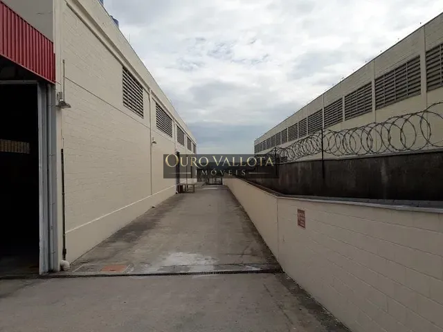 Galpão / Barracão com 2421m², para alugar, no bairro Parque São Lourenço em São Paulo