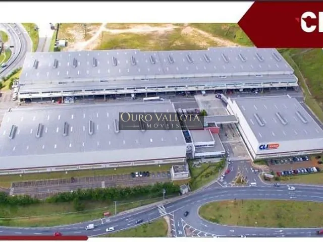 Galpão / Barracão com 1623m², para alugar, no bairro Itaqui em Itapevi