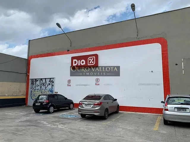 Galpão / Barracão com 700m², para alugar, no bairro Ermelino Matarazzo em São Paulo