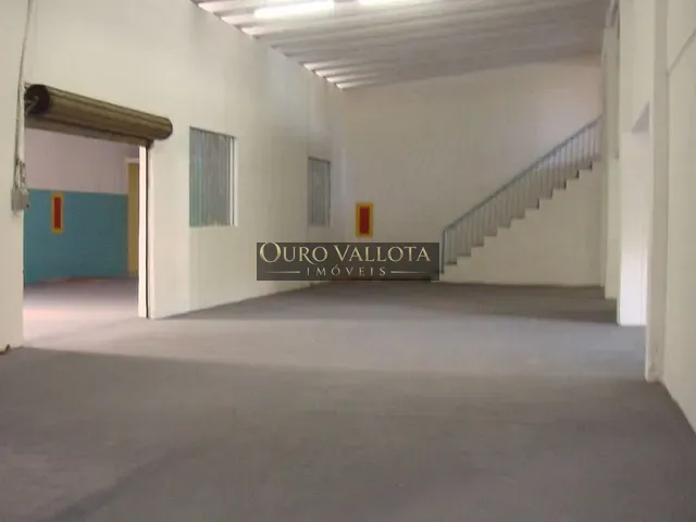 Galpão / Barracão com 1000m², à venda, no bairro Vila Nhocune em São Paulo