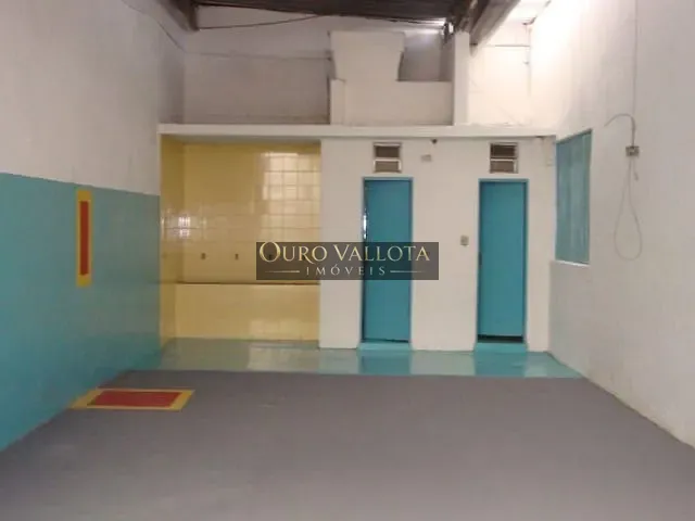 Galpão / Barracão com 1000m², à venda, no bairro Vila Nhocune em São Paulo