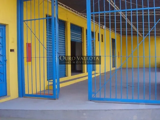 Galpão / Barracão com 1000m², à venda, no bairro Vila Nhocune em São Paulo