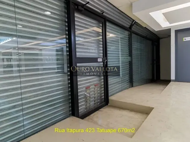 Galpão / Barracão com 670m², para alugar, no bairro Vila Gomes Cardim em São Paulo