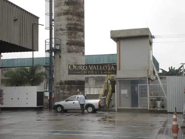 Galpão / Barracão com 4000m², à venda, no bairro Parque São Lourenço em São Paulo
