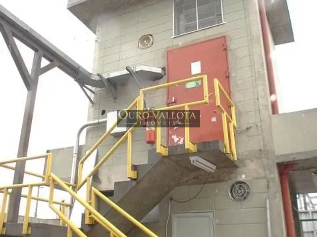 Galpão / Barracão com 4000m², à venda, no bairro Parque São Lourenço em São Paulo